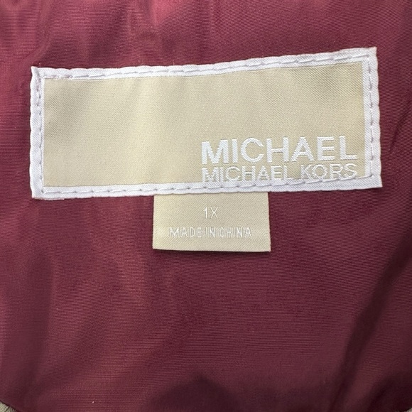 NWOT WOMENS MICHAEL KORS MAROON PUFFER COAT ZIP UP KNEE LENGTH W/ BELT & HOOD 1X - Picture 4 of 17